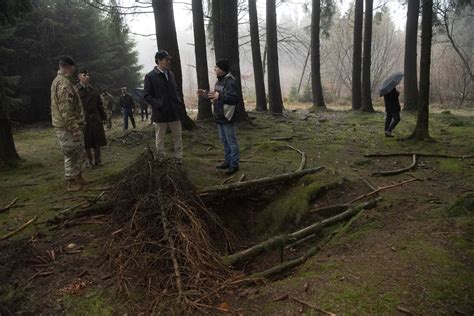 foxhole site.